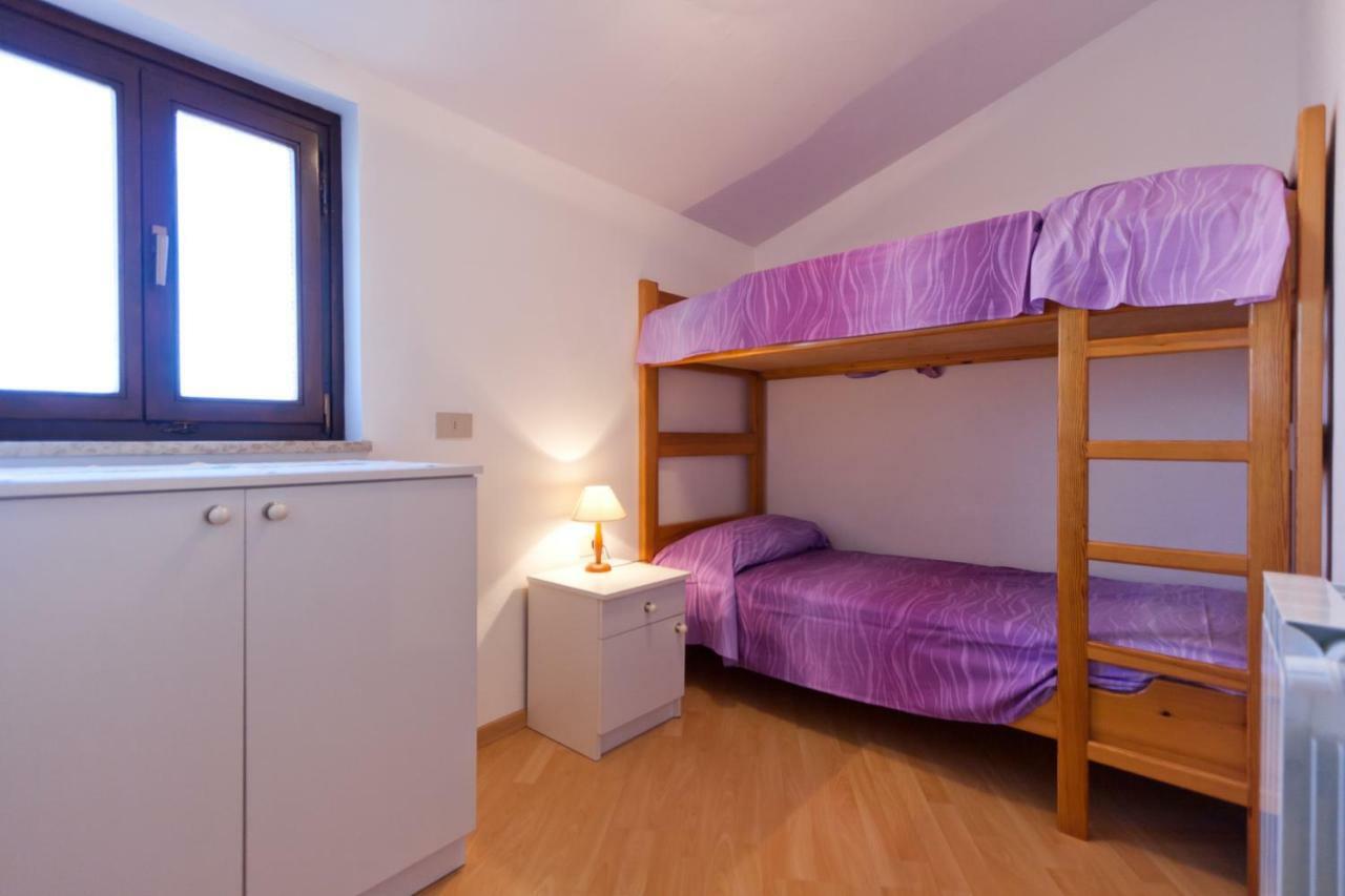 Apartments Redenta Tar-Vabriga Buitenkant foto