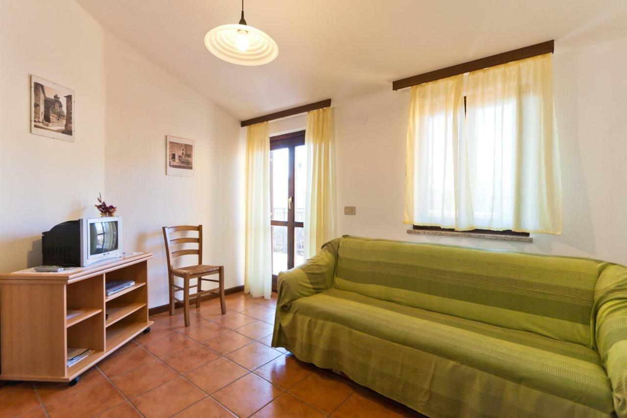 Apartments Redenta Tar-Vabriga Buitenkant foto